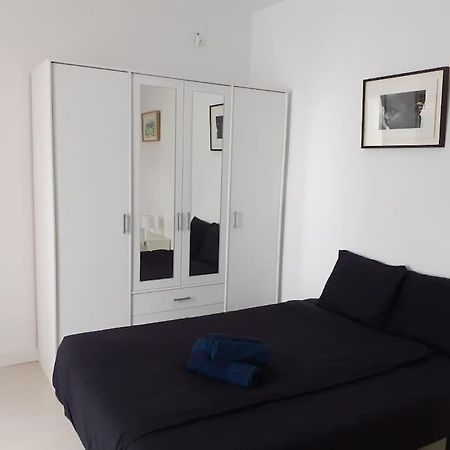 Cosy Flat / Literally At The Foot Of Alhambra Granada Exterior foto
